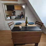 Cosy Studio Village Of Batignolles