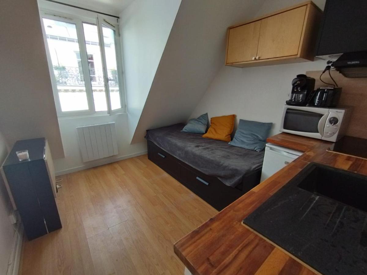 Cosy Studio Village Of Batignolles Appartamento Parigi